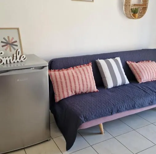 Cosy Little For Family Vacations ! شقة Rhodes City