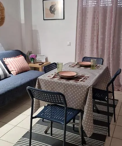 Cosy Little For Family Vacations ! Rhodes City