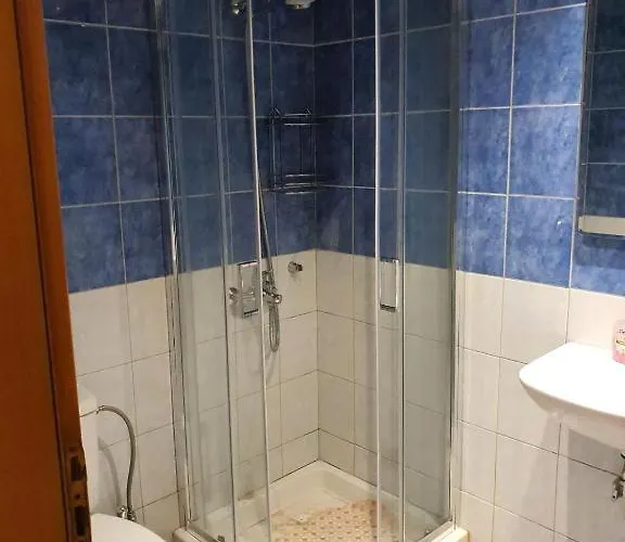 Cosy Little For Family Vacations ! *