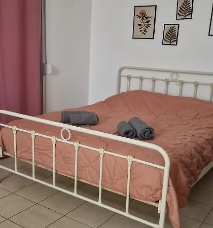 Cosy Little For Family Vacations ! Lägenhet Rhodes City