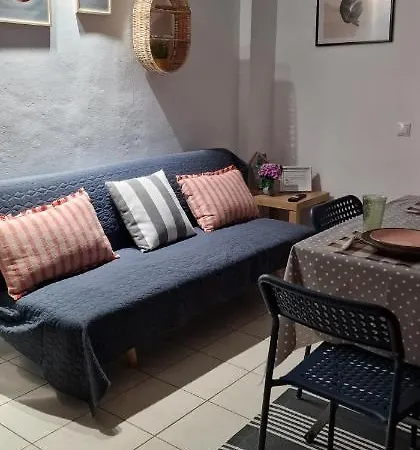 Cosy Little For Family Vacations ! Lägenhet *