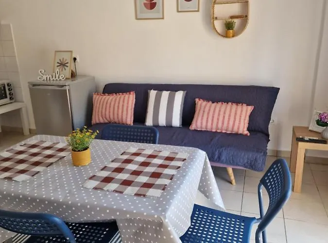 Cosy Little For Family Vacations ! Rhodes City