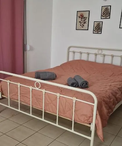 Cosy Little For Family Vacations ! 아파트 Rhodes City