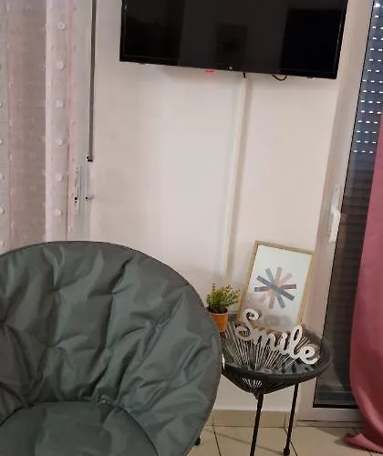 Cosy Little For Family Vacations ! Daire